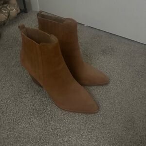 Marc Jacobs Tan Heeled Boots
